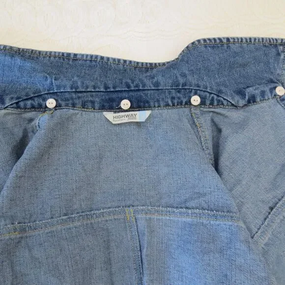 Highway Women's Cropped Denim Trucker Jacket Faux Fur Collar M EUC - Picture 13 of 14